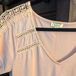 Detailed Shoulder Blush Shirt